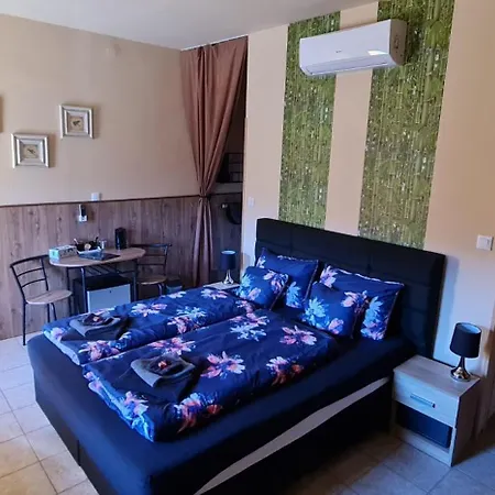 Guest house Panzio A Mi Paradicsomunk Vemend