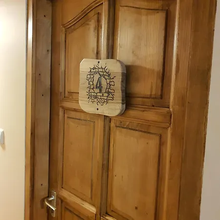 Panzio A Mi Paradicsomunk בית הארחה