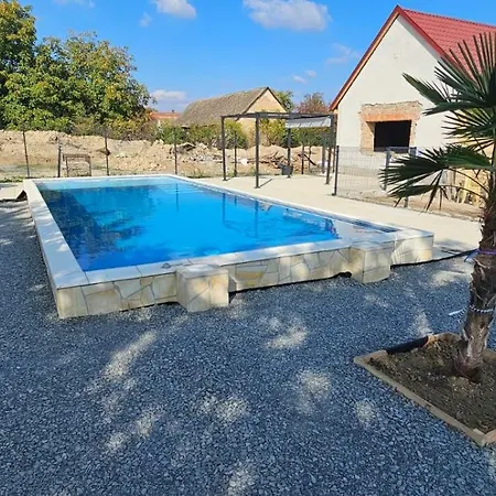 Panzio A Mi Paradicsomunk