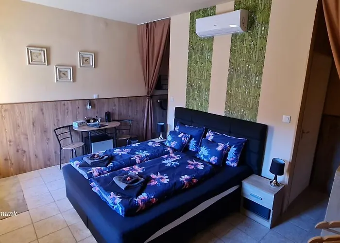 Vendégház Panzio A Mi Paradicsomunk Véménd