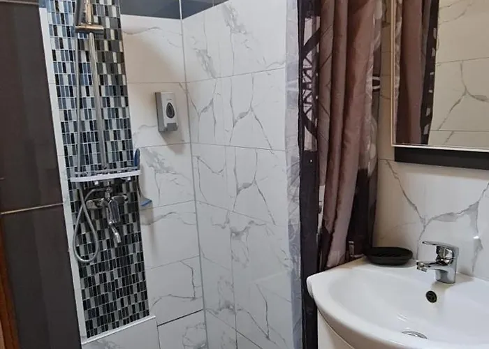 Panzio A Mi Paradicsomunk 3* Véménd